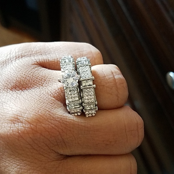 Silver wedding ring set - Picture 2 of 4